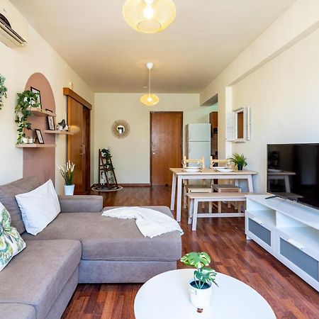 Celine'S 2 Bedrooms Apartment In Larnaca Center Exterior photo