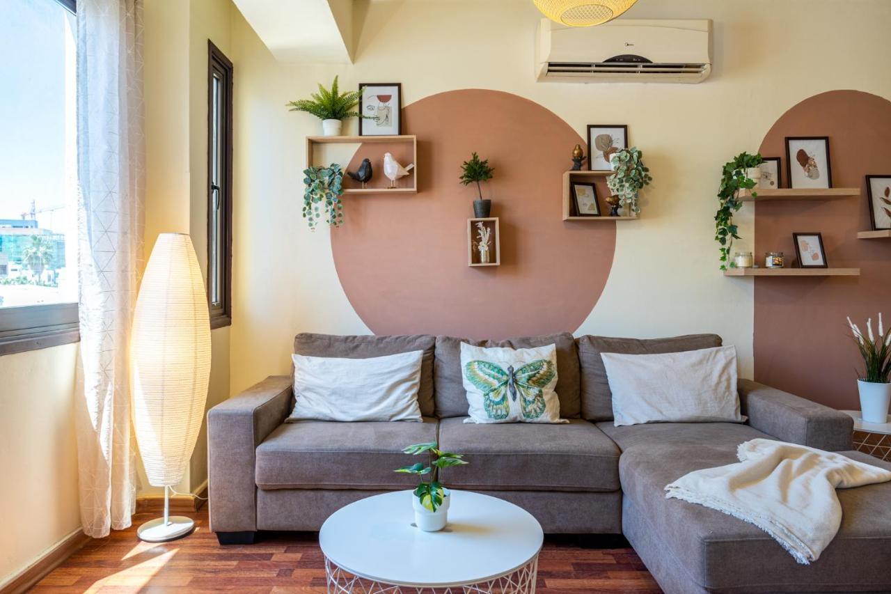 Celine'S 2 Bedrooms Apartment In Larnaca Center Exterior photo
